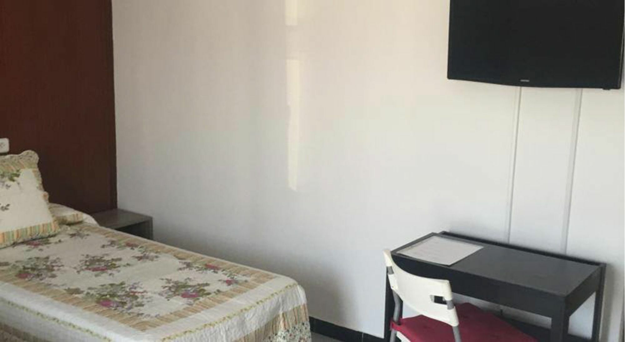 Hostal Bonavista Blanes Extérieur photo